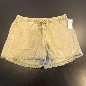 Women’s - Anthropologie Shorts - Olive 
New with Tags - Size Small